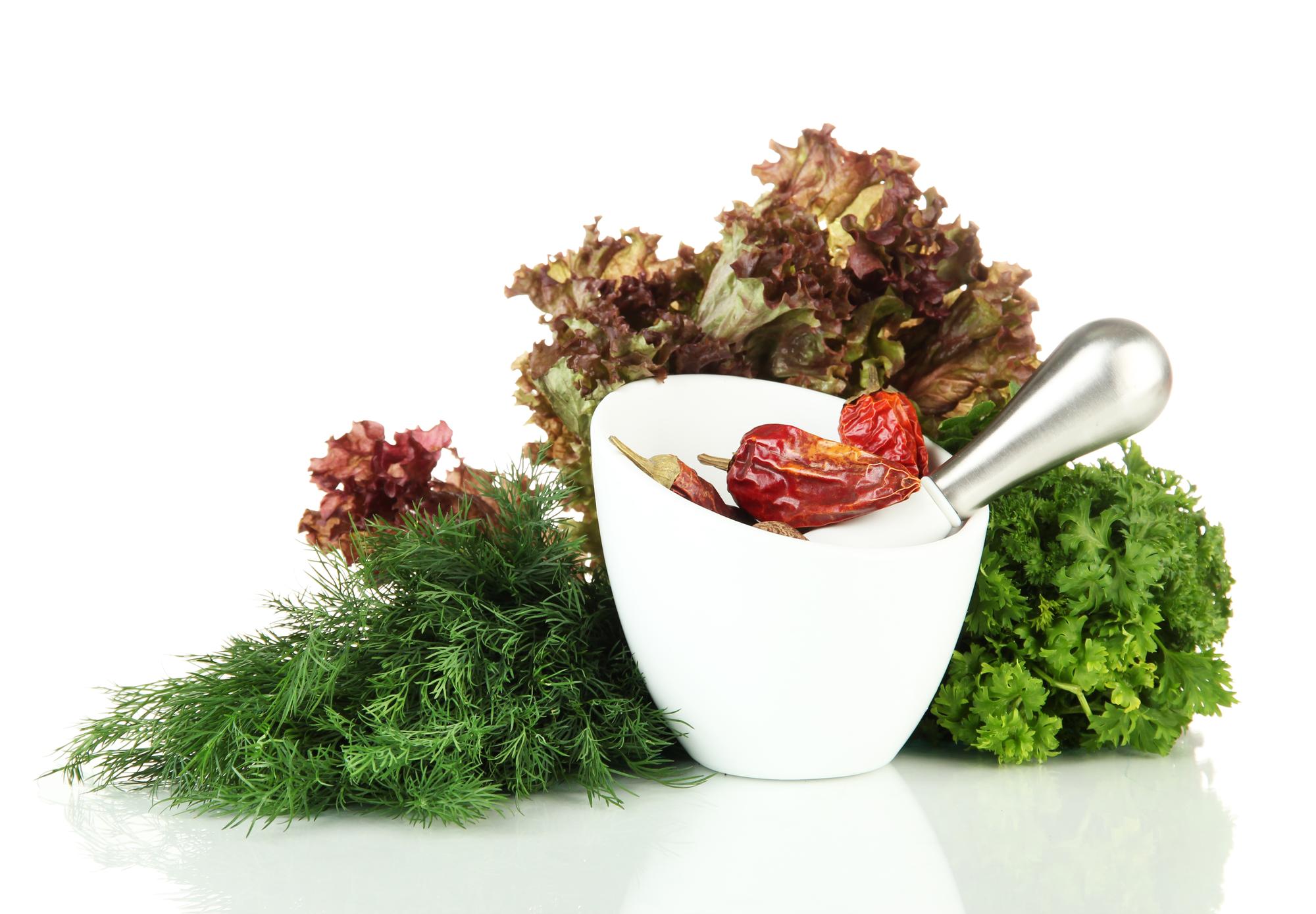 Dettaglio di una salsa con erbe fresche